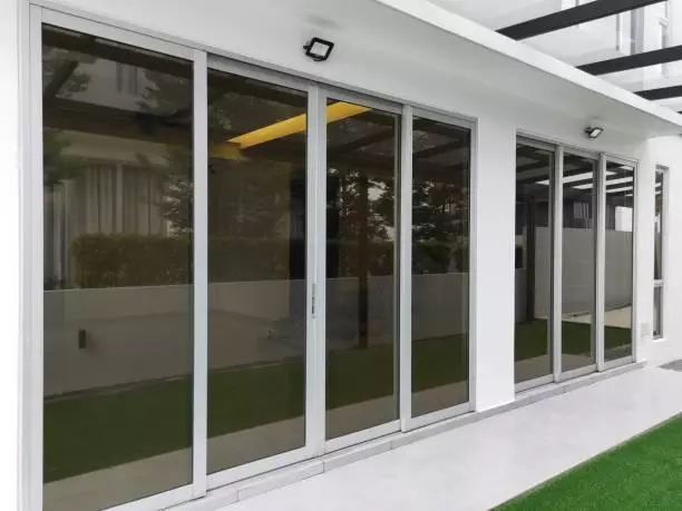 pintu aluminium untuk rumah mewah